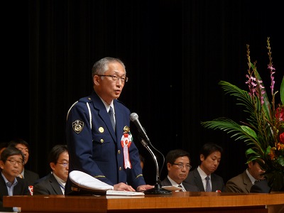 H27安全大会山崎署長.jpg